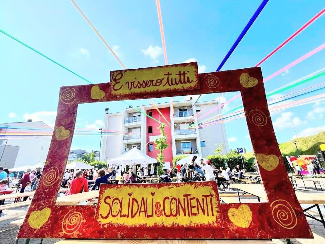 Vissero tutti solidali e contenti